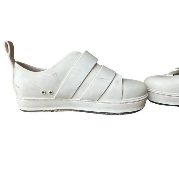 VGUC Mini Melissa Mel Go Sneaker in white SIZE 1 - Picture 2 of 9